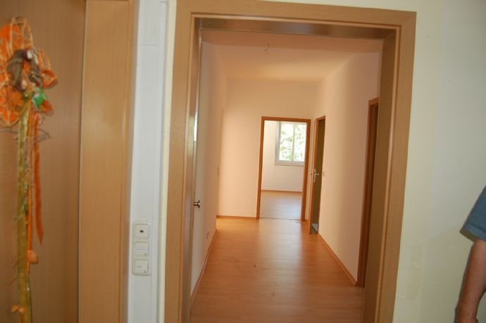 Schöne 3-Zi.-Wohnung in Kaulsdorf (Nähe Saalfeld-Thüringen) - Musterwohnung -