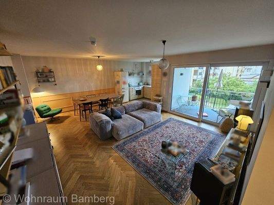 Wohnraum - eingerichtet (aus vorheriger Nutzung)