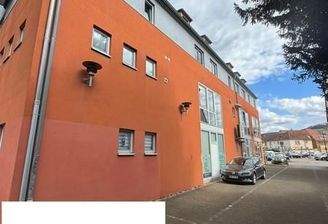 25 Außenansicht zum Zentrum