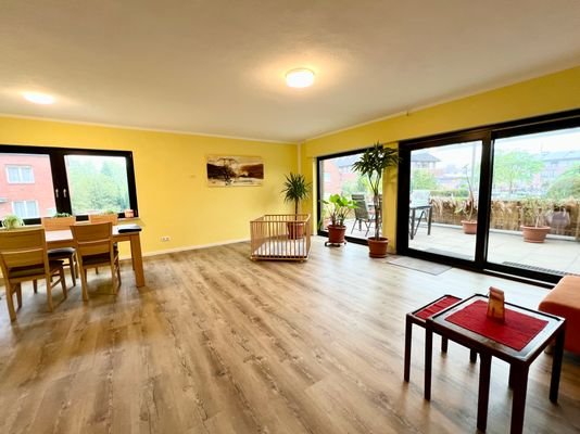 Wohn- und Esszimmer