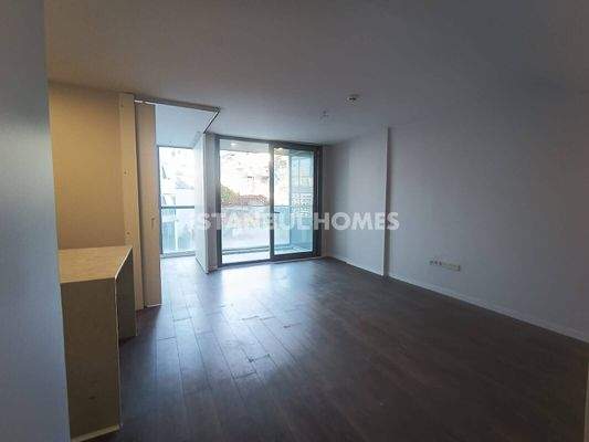 1-Bedroom Flat with Open-Plan Kitchen in DKY On Kağıthane