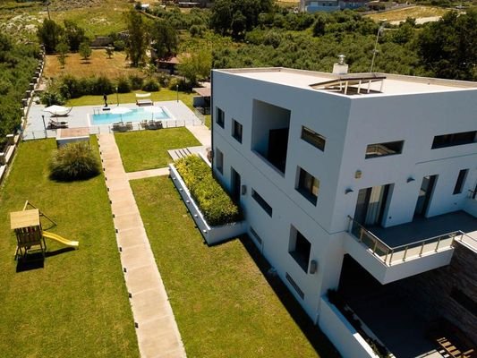 Kreta, Tria Monastiria: Luxuriöse Villa mit 7 Schlafzimmern und Meerblick zu verkaufen