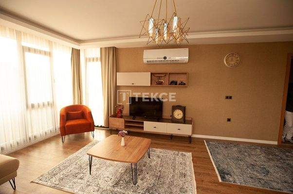 Furnished Flats in a Complex in Trabzon Kalecik
