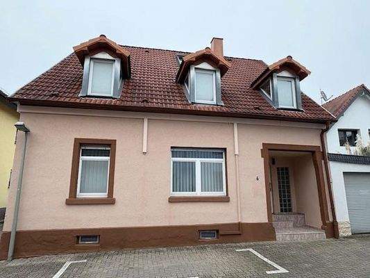 Straßenansicht Haus