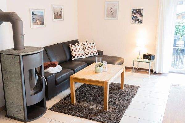 Haupthaus Wohnzimmer mit Kamin