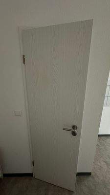 Tür zur Abstellkammer