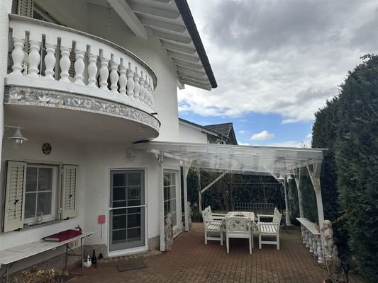 Terrasse und Balkon