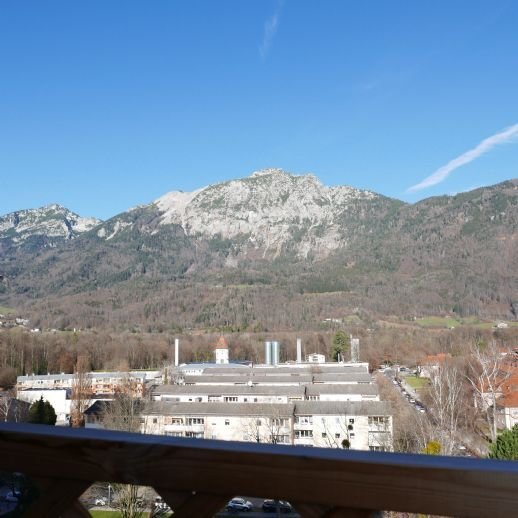 Schön geschnittene 2-Zimmer-Wohnung in zentrumsnaher Lage Bad Reichenhalls