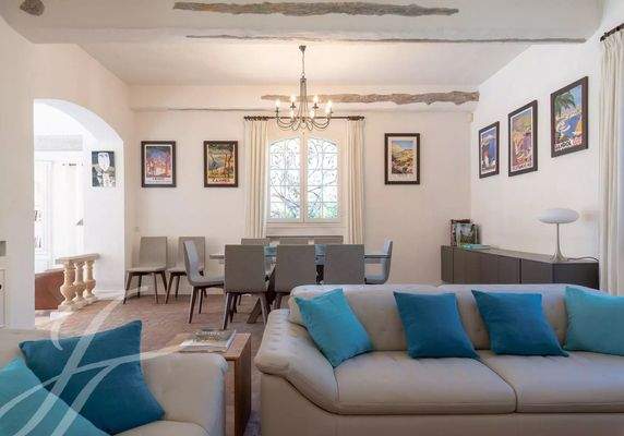 Salon Lustre Carrelage