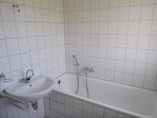 Badezimmer mit Wanne