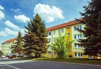 Gebäudeansicht - Eingangsseite