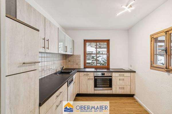 14_moderne_Einbauküch_in_der_Wohnung_Einlieger