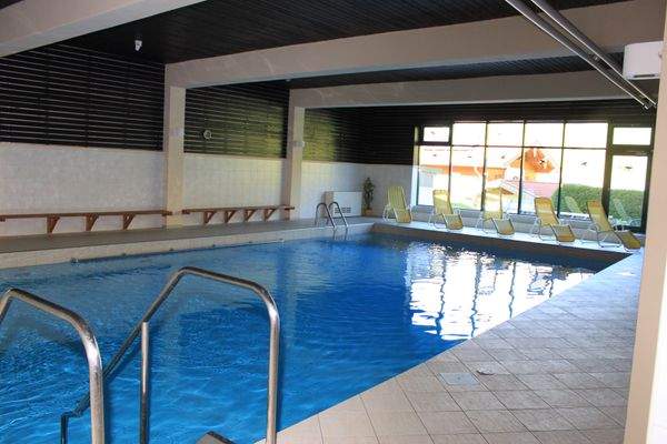 Schwimmbad im Allgemeinbereich