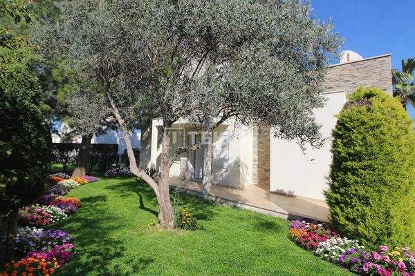 Triplex Villa with a Private Pool in Antalya