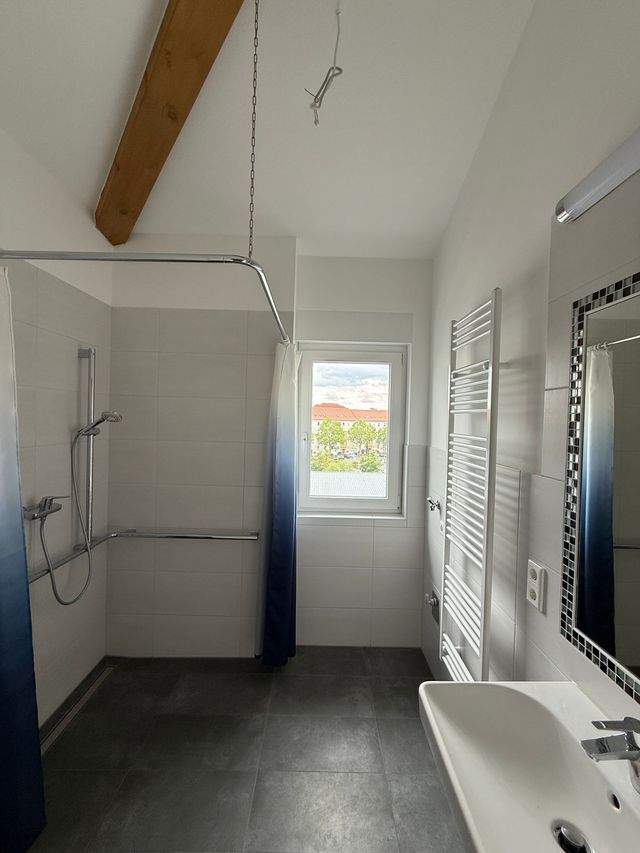 Ruhig, modern, komfortabel - 2-Zimmer-Wohnung für Senioren ab 60 - Photo 2