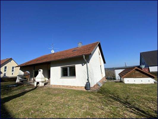 seitliche Rückansicht Garten