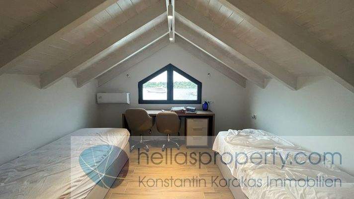 VILLA IN MEGANISI ERSTBEZUG 630 T (14)