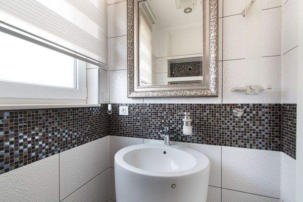 Stilvolles Gäste-WC im Hinterhaus