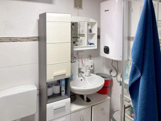 zusätzliches Bad im EG