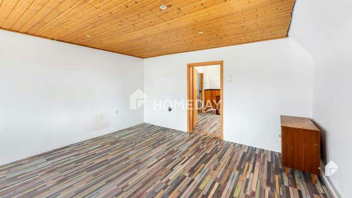1. OG Schlafzimmer 2