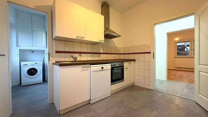 Küche inkl. Abstellraum