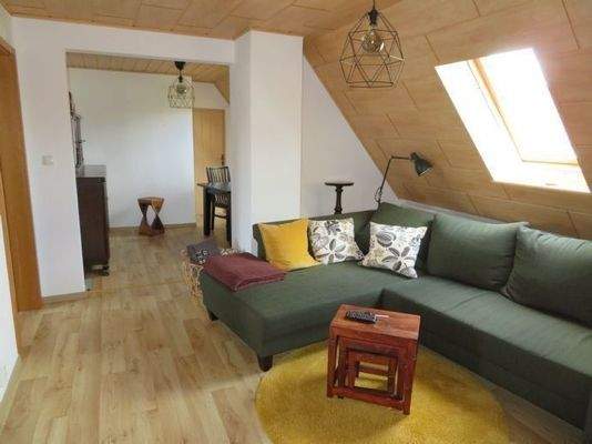 Haus 1: DG - Wohnzimmer