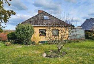 West-Ansicht aus dem Garten