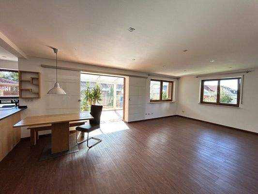 Offenes Wohn- und Esszimmer