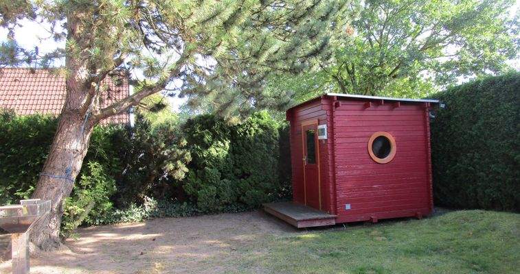 302. Südl. Gartenbereich mit Sauna des Ferienhause