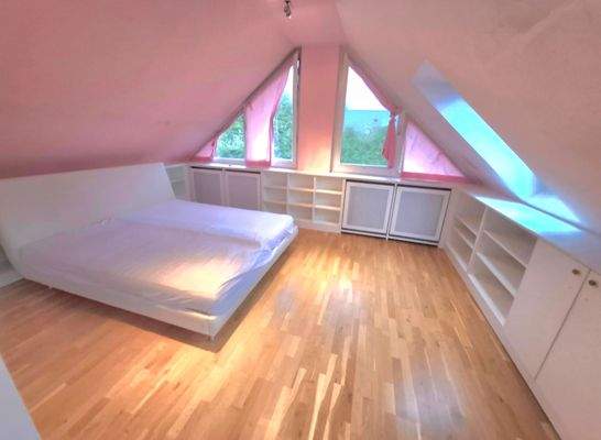 Dachgeschoss / Atelier