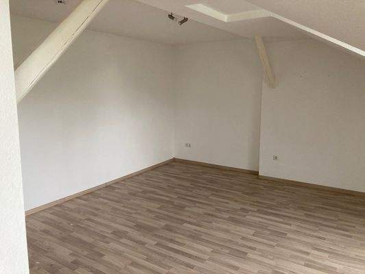 Ichtersh. Str. 1, DG mitte, 2R (5).jpg