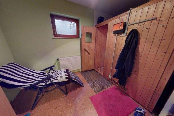 Wellnessbereich mit Sauna