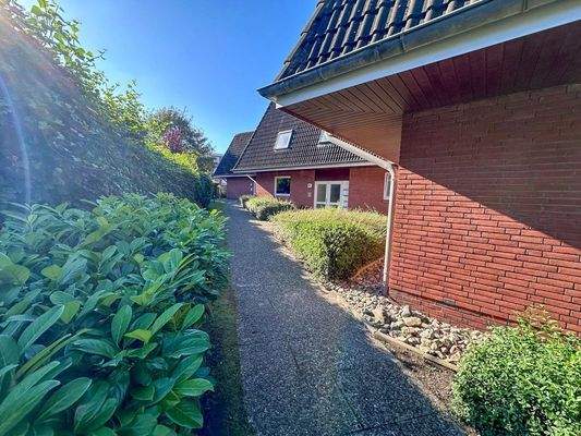 Zuwegung zu den Häusern