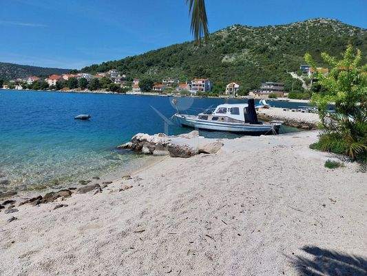 220 m vom Meer entfernt