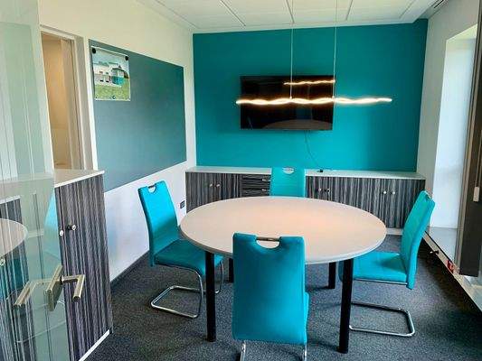 5) Besprechungsraum 1.jpg