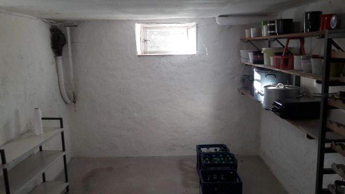 Vorratsraum Keller.jpeg