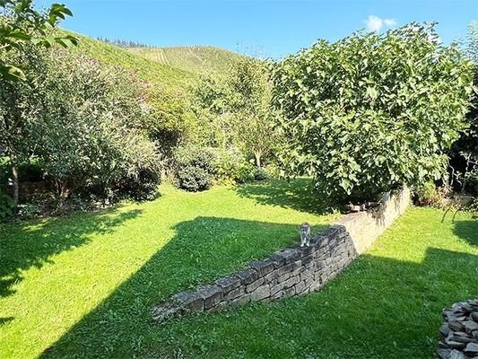 Renoviertes Einfamilienhaus in idyllischer Lage