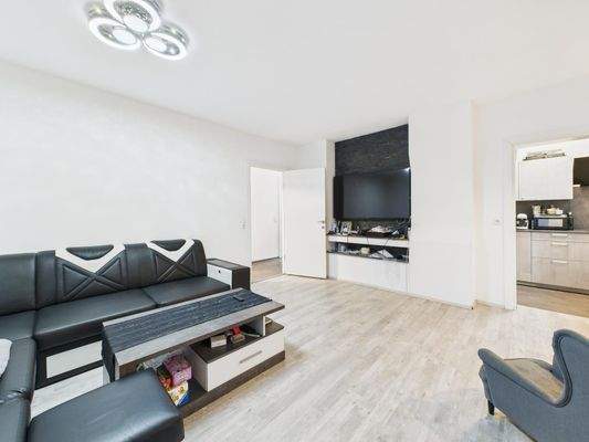 Wohn- und Essbereich 6