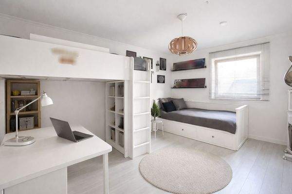 Eltern (als Kinderzimmer genutzt)