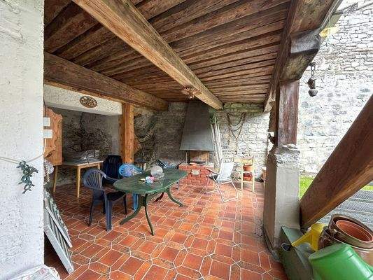 Überdachter Freibereich 01