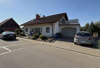 Straßenansicht