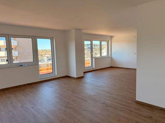 Sebastianusstraße 22, Wohnung 24, Wohnbereich/Küche mit Austritt Loggia