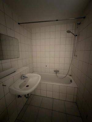 Badezimmer mit Badewanne