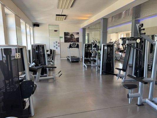 Geräte Trainingsfläche im 1. Obergeschoss