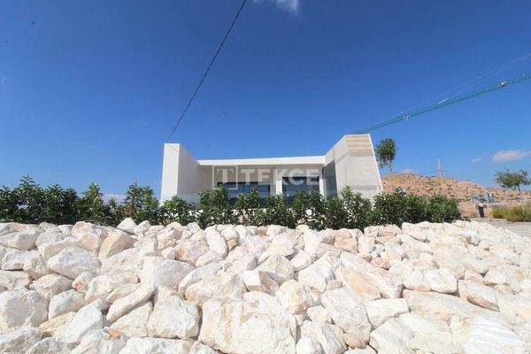 Apartments with Pool and Green Areas in Monforte del Cid