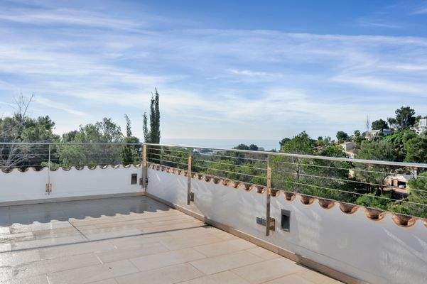 Top terrace in villa in Costa d'en Blanes