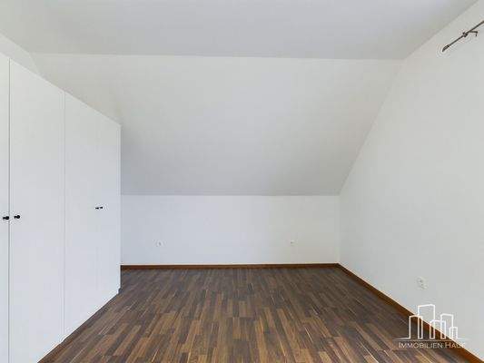 CAM02839G0-PR0162-STILL017