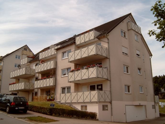 Schwarzenberg - Sehr schöne gelegene 2-Raum-Wohnung, ruhig und sonnig mit Terrasse und Stellplatz