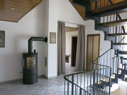 Ihre Diele mit Kaminofen im EG