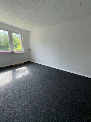 Bürogebäude     .jpeg